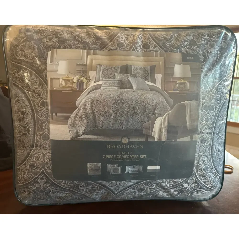 Broadhaven Brimsley 7-pc. Medallion Embellished Embroidered Comforter Set